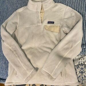 Patagonia Women's Off-White Fleece Pullover